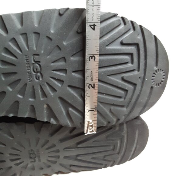 UGG Women's Mini Bailey Bow II Boot size 6 - Picture 7 of 11